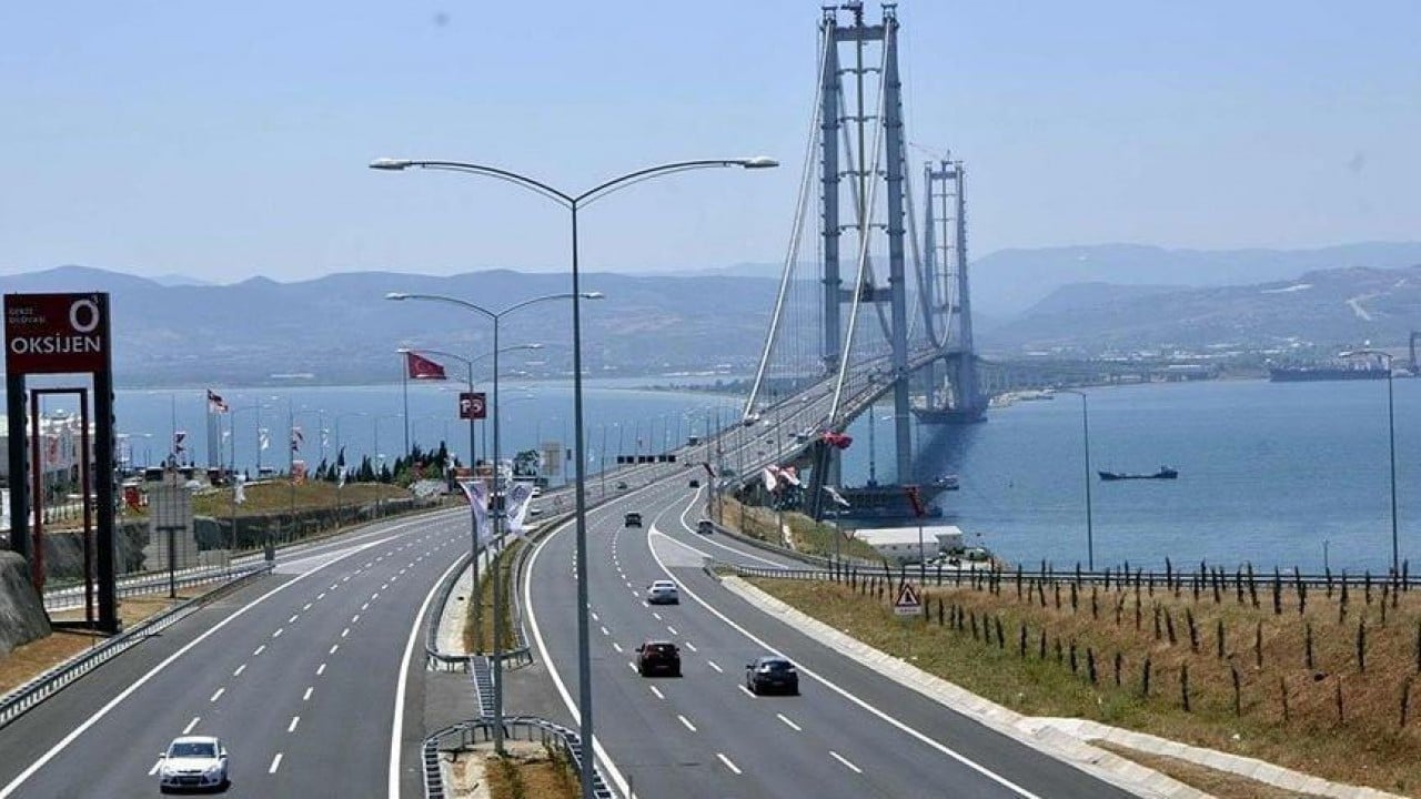 Foto - Otoyol ve köprülere gelen zamma AK Partili isimden sitem