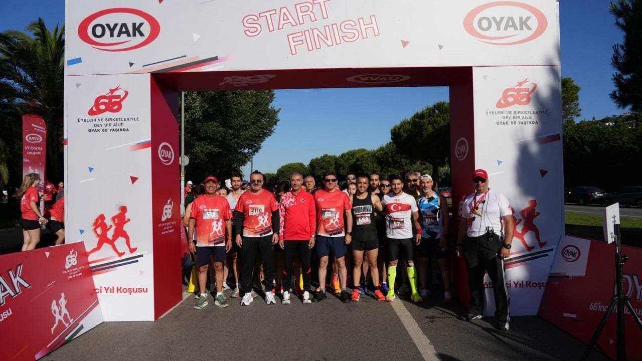Foto - OYAK’ın 65. Yıl Coşkusu: Dragos Sahilinde Tek Yürek Oldu
