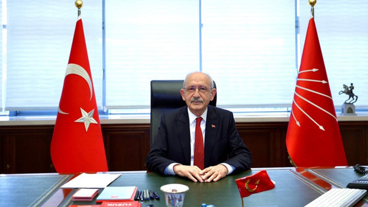 Foto - Öyle bir adım atıyor ki... Kemal Kılıçdaroğlu’ndan, Özgür Özel yandaşlarını hop hop hoplatacak hamle