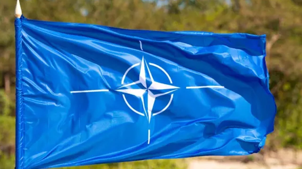 Foto - Rus gemisi NATO’nun kapısında görüntülendi: Gündemi sarsacak istihbarat: Bölgeye girdi... Öyle bir şok etkisi yaptı ki!
