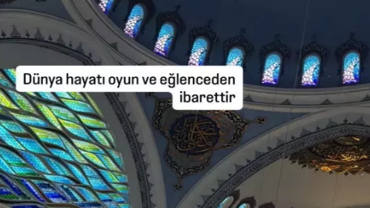 Foto - Oyuncu Merve Boluğur’un camiden yaptığı paylaşım olay oldu! Düştüğü not da bir hayli ilginç