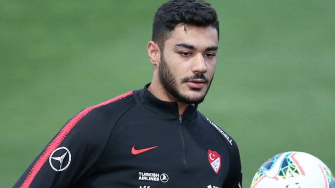 Foto - Ozan Kabak Fenerbahçe'ye: Bu hamleyi kimse beklemiyordu