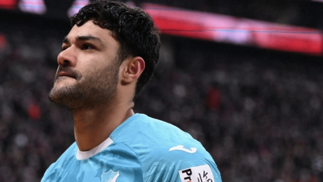 Ozan Kabak Fenerbahçe'ye: Bu hamleyi kimse beklemiyordu