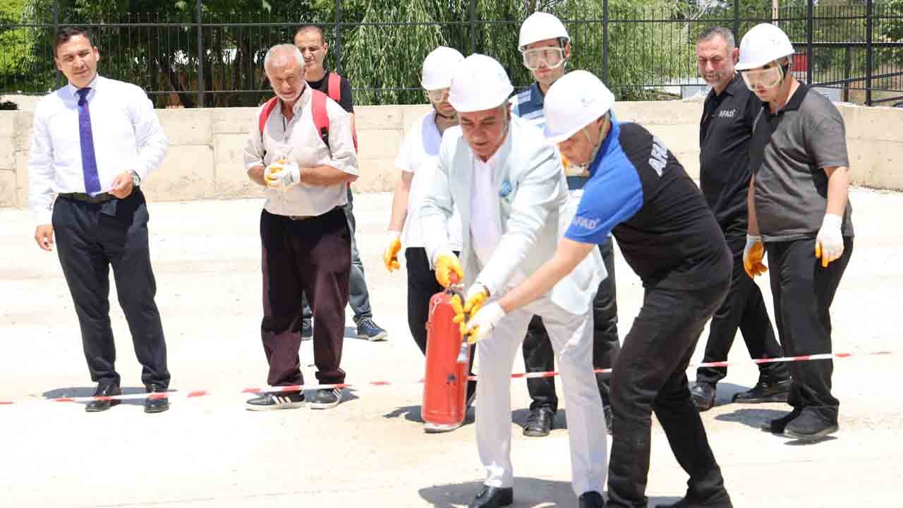 Özel bireyler ilk kez afet çantasıyla tanıştı: Hayat kurtaran bilgileri uygulamalı öğrendiler