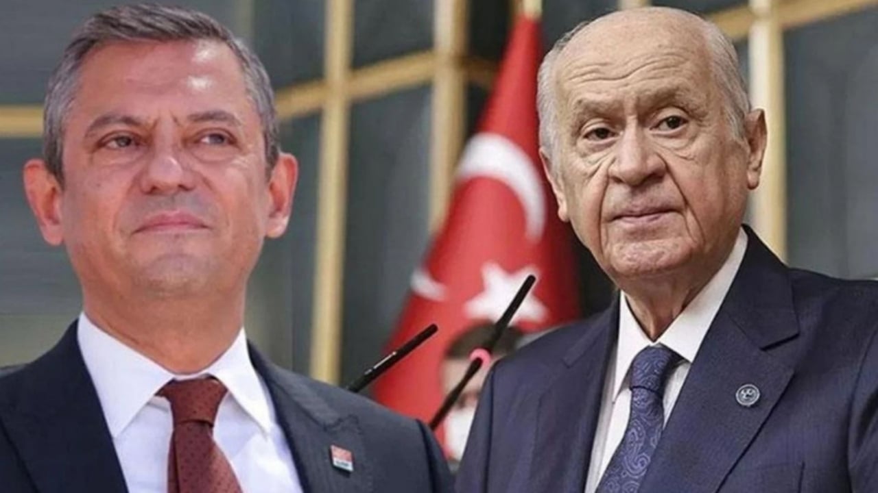 Foto - Özgür Özel, Bahçeli ile telefon görüşmesinin detaylarını açıkladı: "Çok ıslandın, sağlığına dikkat et" uyarısı herkesi ters köşe yaptı