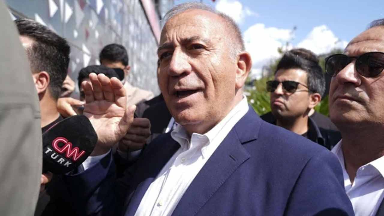 Foto - Özgür Özel ‘hemen istiyoruz’ demişti! CHP’de ‘büyük kurultayın’ tarihi belli oldu