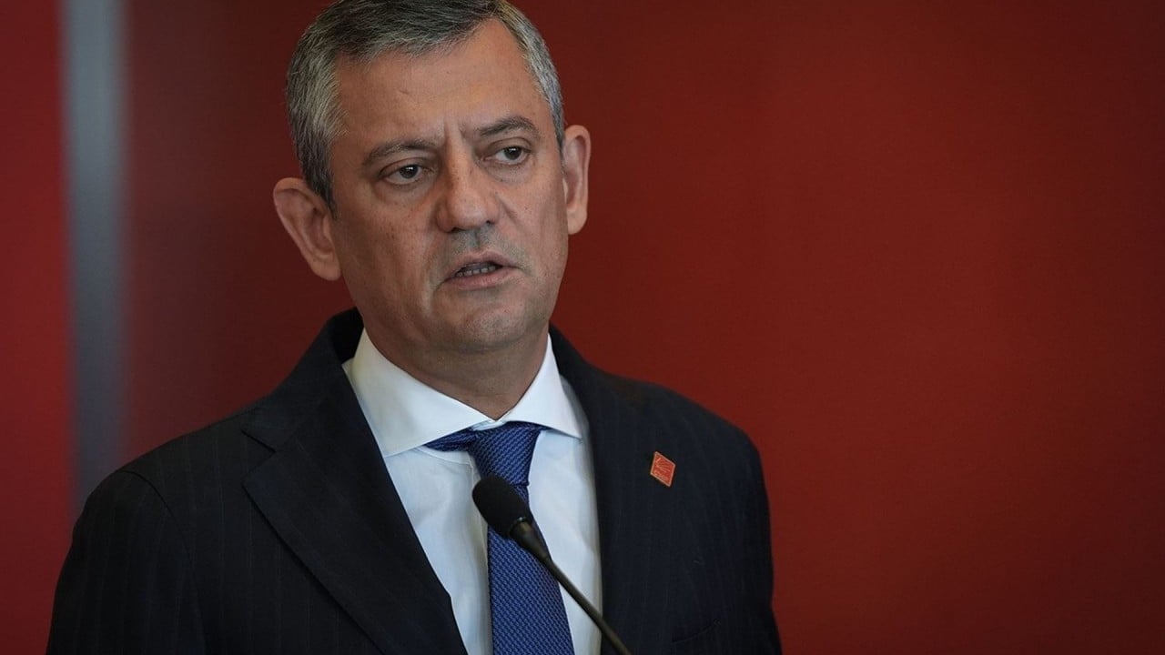 Foto - Özgür Özel, herkesin merak ettiği konuya cevap verdi! Mansur Yavaş Yeni Parti’ye katılacak mı?