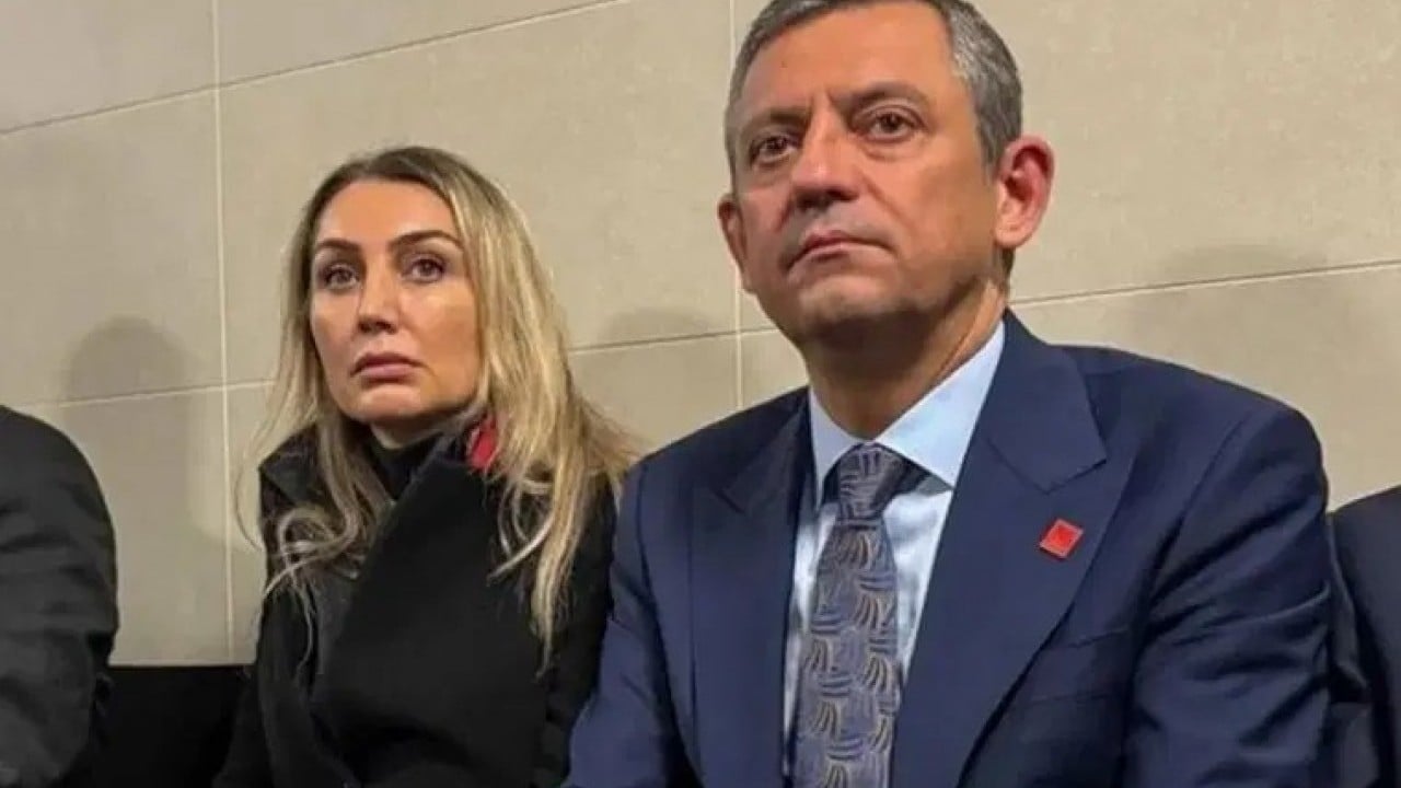 Foto - Özgür Özel sahtekarlğı savundu