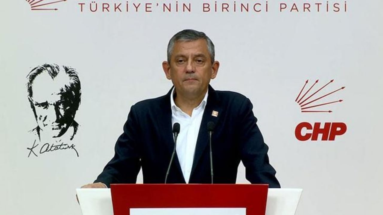 Foto - Özgür Özel’den "yeni parti" açıklaması! Kılıçdaroğlu’na "yarım kilo et" cevabı olay oldu