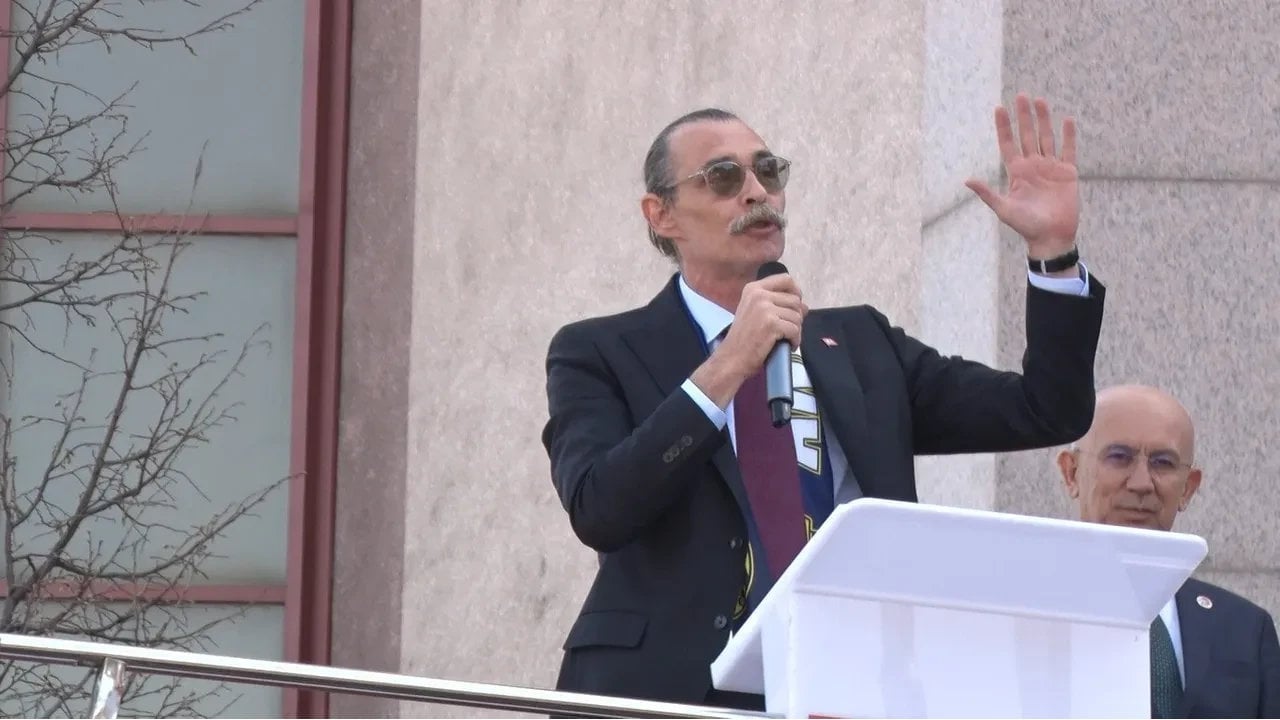 Foto - "Özgür Özel’i bırakıp Kılıçdaroğlu’na yanladı" denilmişti! "Behzat Ç."den ilk açıklama