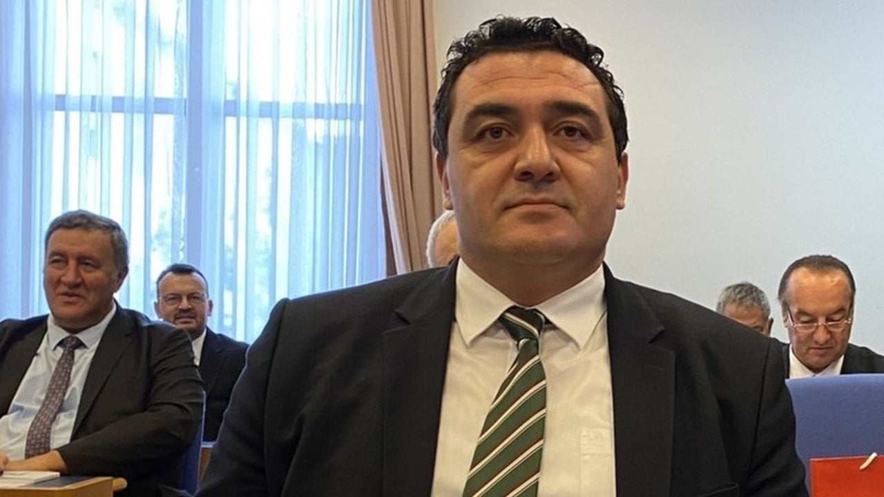 Foto - Özgür Özel’in Yeni Parti’sinin ağır topu ağzını bozdu! "Haddini bil yavşak"