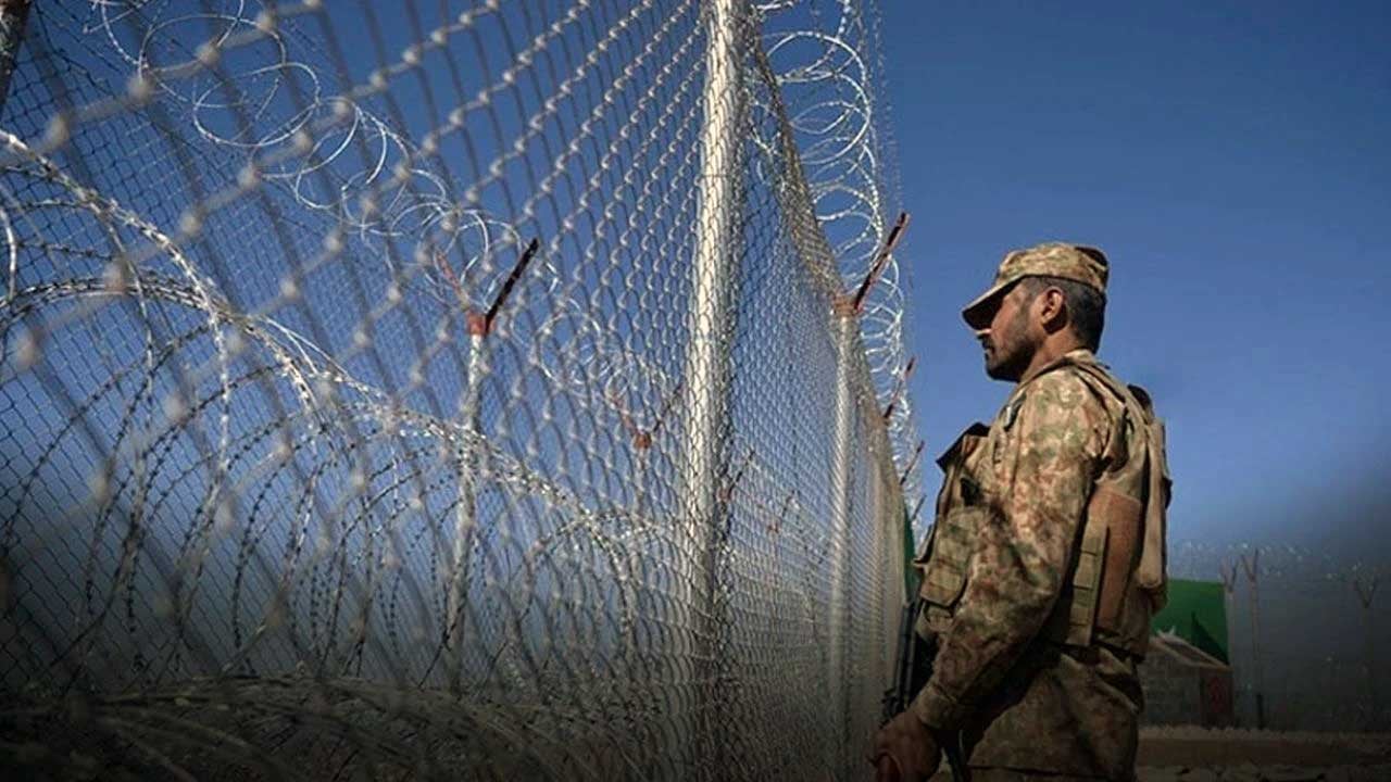 Foto - Pakistan-Afganistan savaşı devam ediyor! 297 Taliban üyesi hayatını kaybetti