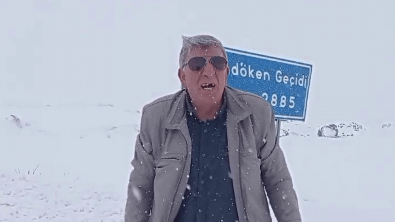 Foto - Palandöken'de beyaz esaret! Kar ve tipi yüzünden yolda kaldılar!