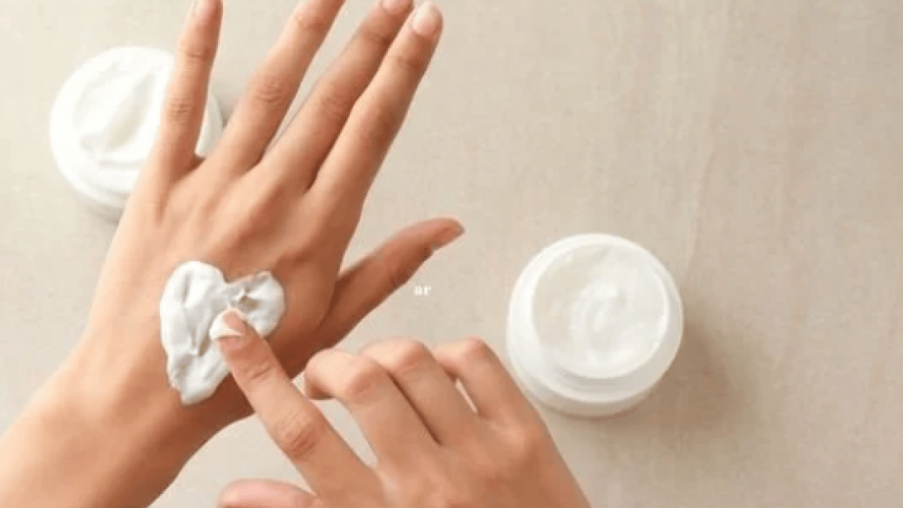 Pamuk gibi yumuşacık yapacak! Soğuktan çatlayan ellere doğal çözüm