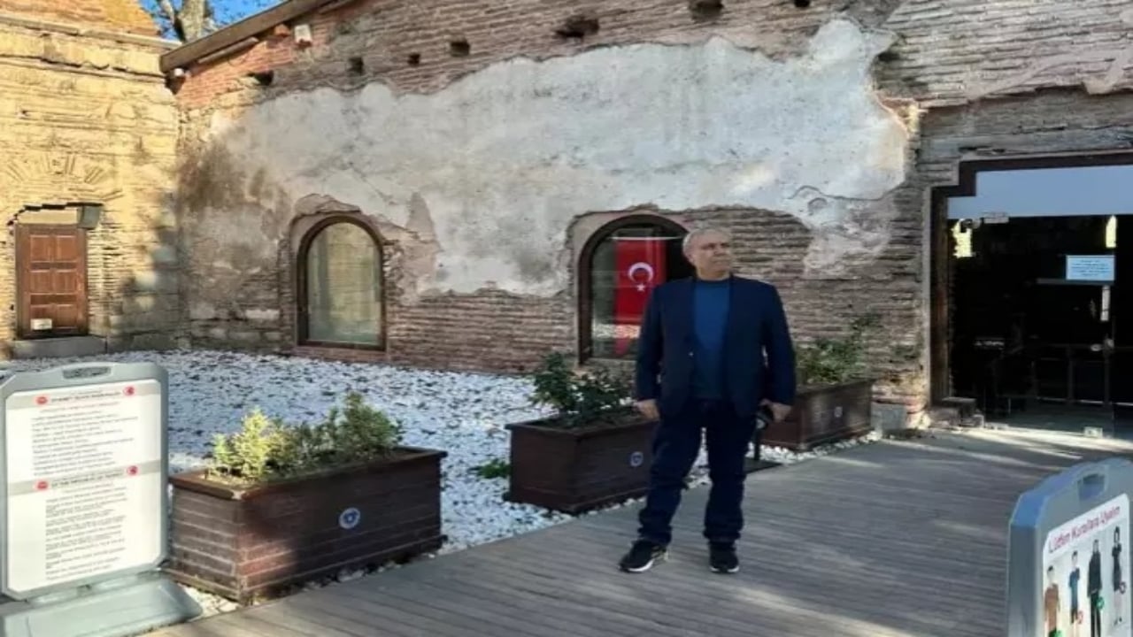 Foto - Papa ile görüşmeye gitti, arkadaşlarıyla birlikte İznik’ten kovuldu! Mehmet Ali Ağca’nın görüntüleri ortaya çıktı