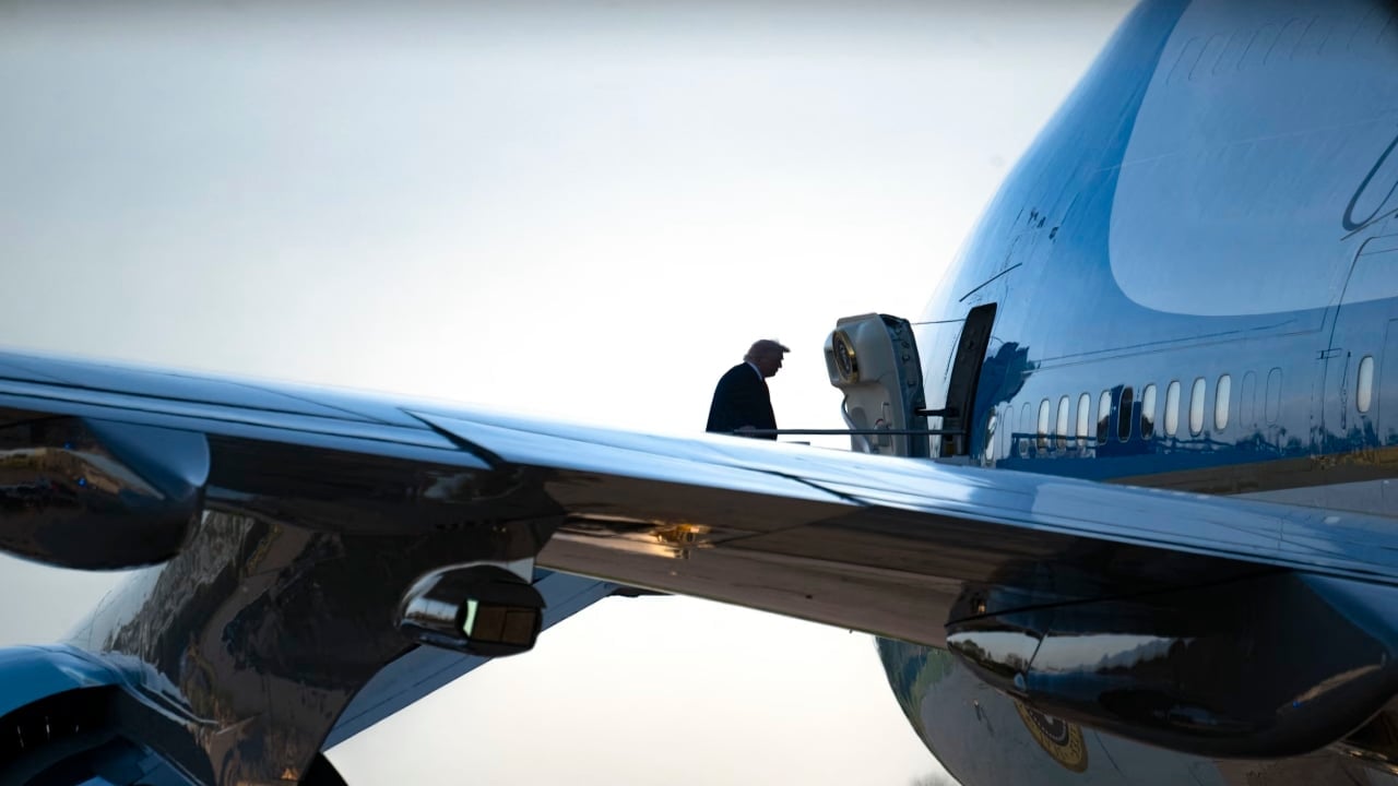 Foto - Para içinde yüzen Müslüman Katar, jest yapıp Trump’a hediye etti! Değeri dudak uçuklatıyor