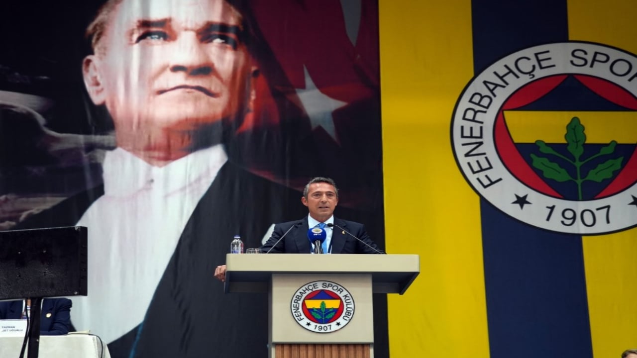 Foto - Para insana neler yaptırıyor? Ali Koç’un tavrı büyük tepki çekti