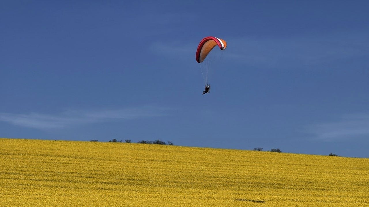 Foto - Paramotorla unutulmaz deneyim! Sarı denizin üzerinde uçtu