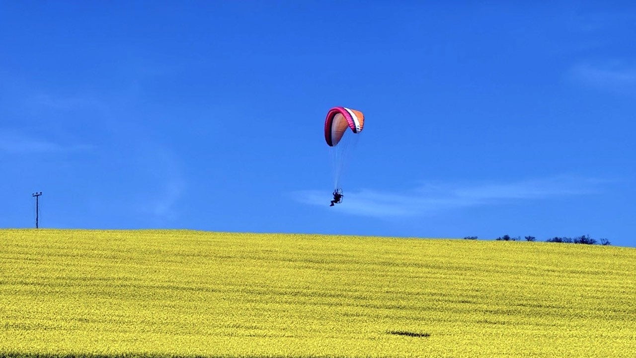 Foto - Paramotorla unutulmaz deneyim! Sarı denizin üzerinde uçtu