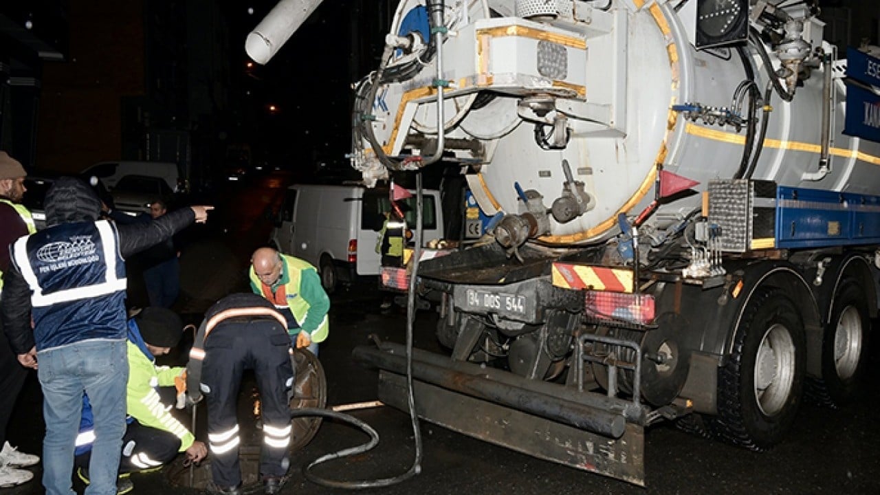 Foto - Parayı İSKİ alıyor pisliği belediye temizliyor