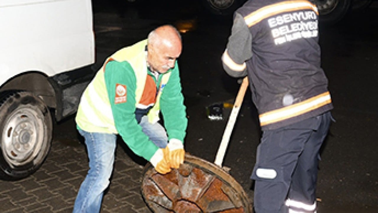 Foto - Parayı İSKİ alıyor pisliği belediye temizliyor