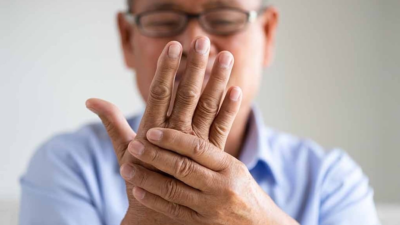 Parkinson’un eğer bu sessiz işaretleri olursa destek verin! Uzman isim bir bir tavsiye etti