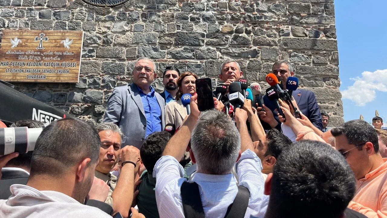 Foto - "Partiden kaçış" planları ifşa oldu! Özgür Özel’den çok konuşulacak "yeni parti" mesajı