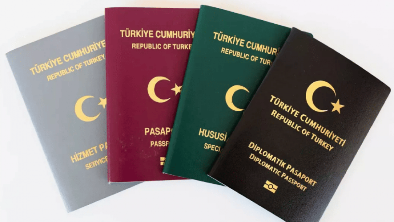 Foto - Pasaport Türleri ve Renkleri: İşte Bordo, Yeşil, Gri ve Siyah Pasaport Arasındaki Farklar