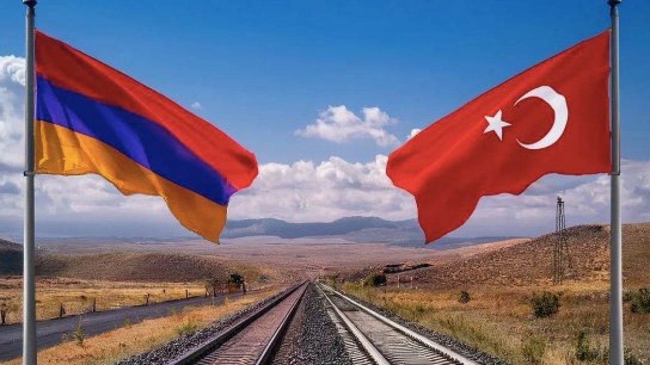 Foto - Paşinyan’dan flaş Ermenistan-Türkiye demir yolu açıklaması 