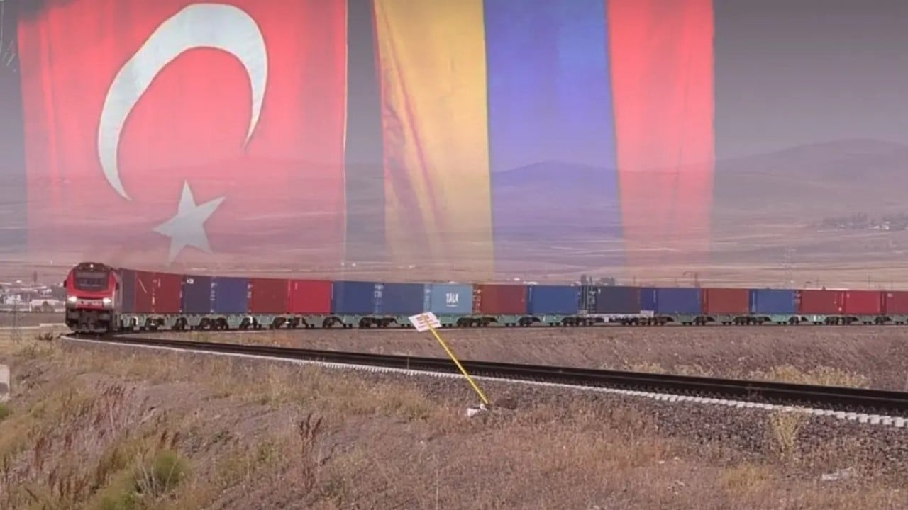 Foto - Paşinyan’dan flaş Ermenistan-Türkiye demir yolu açıklaması 