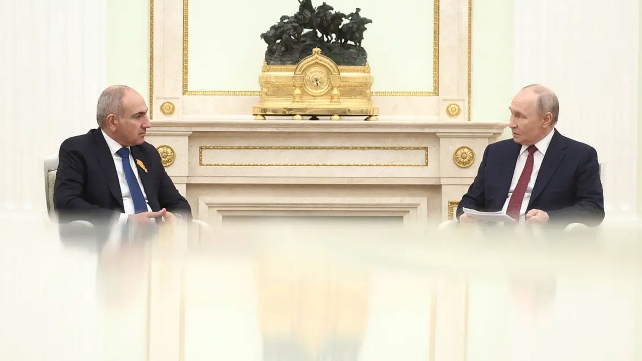 Foto - Paşinyan'ın tutumu Putin'i kızdırdı! İlk yasak geldi: Cumartesi günü başlayacak
