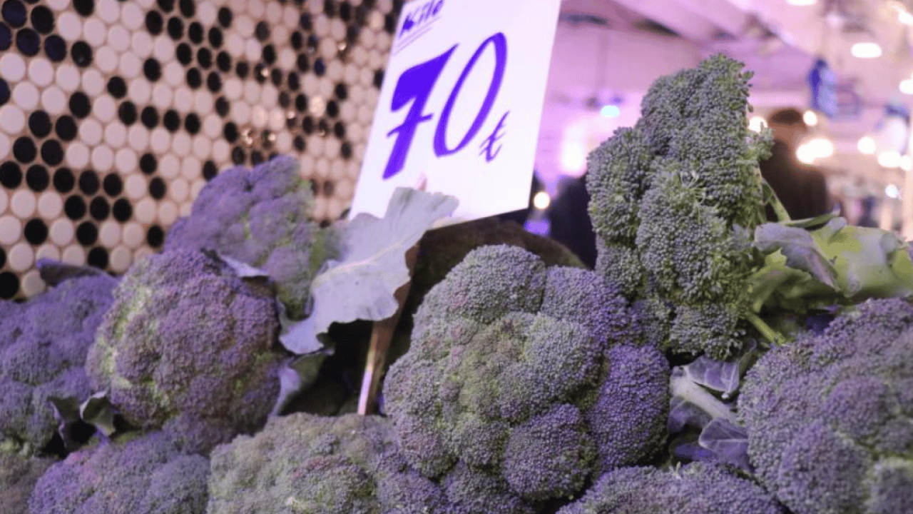 Pazar tezgahlarında kış sebzelerine yoğun ilgi