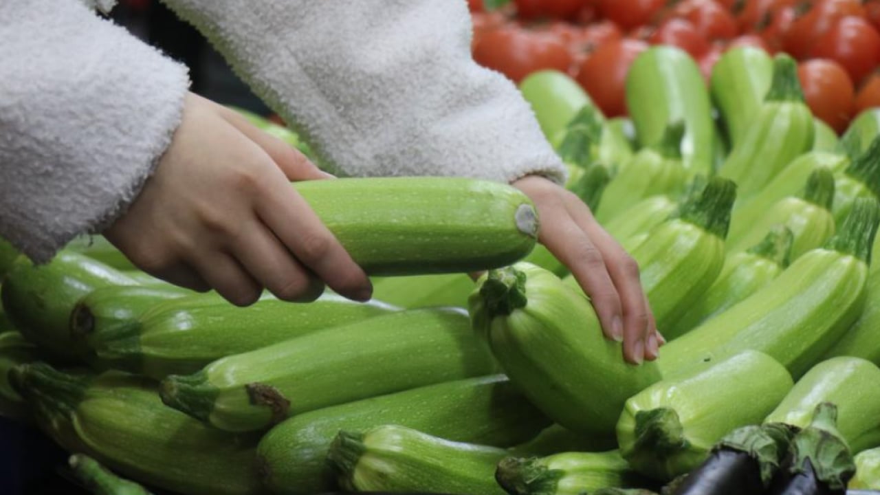 Foto - Pazar tezgahlarında kış sebzelerine yoğun ilgi