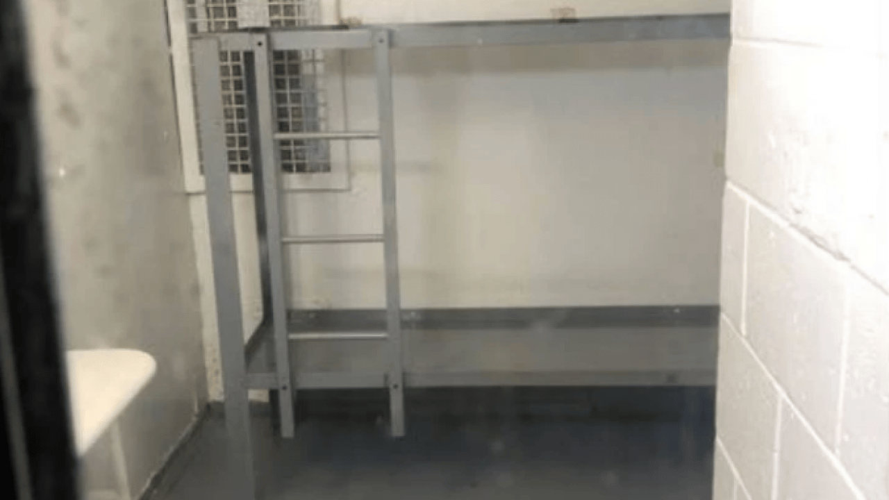 Foto - Pedofili sapık Epstein’in ölüm gecesi ortaya çıkan ‘turuncu’ sır!