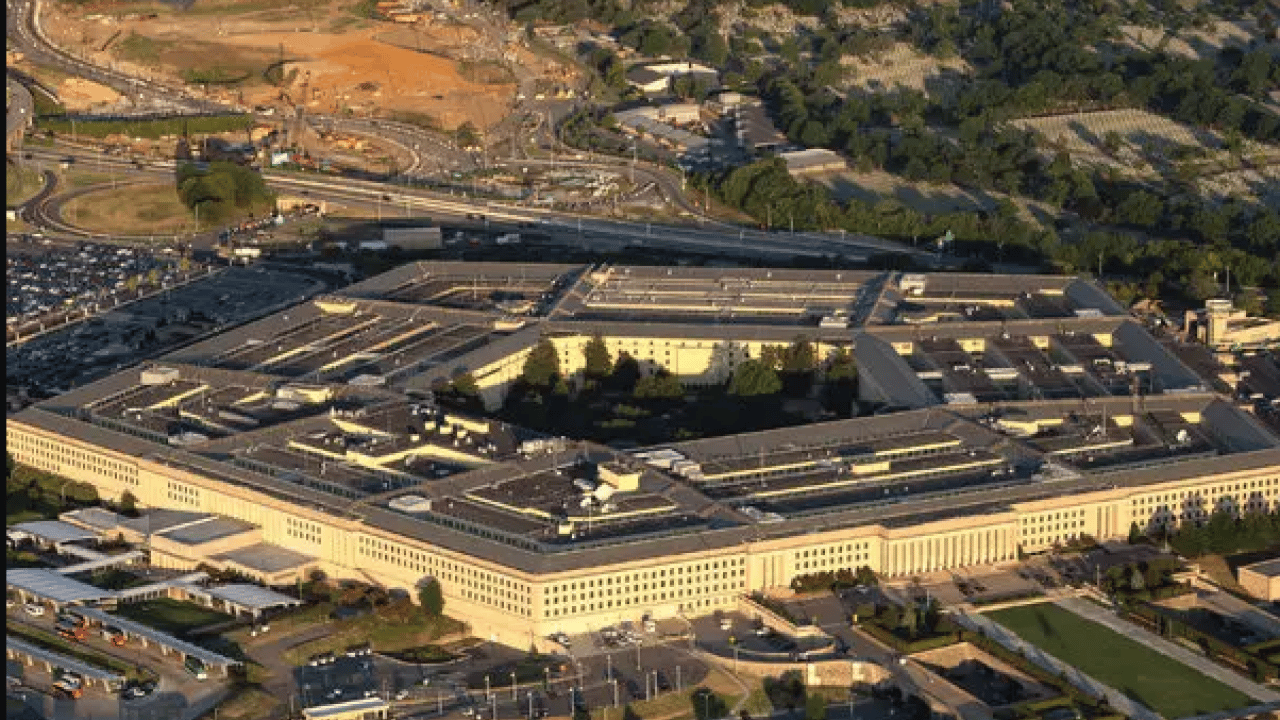 Foto - Pentagon'a resti çektiler! 'İmzalamayız' dediler