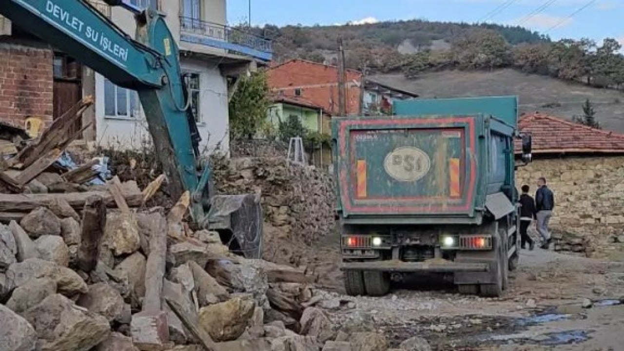 Foto - Peş peşe depremler paniğe neden oldu! Uzman isim 'vites yükseltti' diyerek uyardı