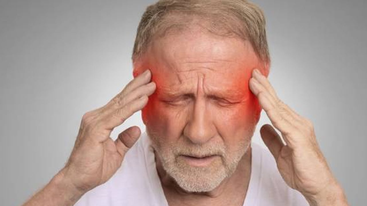 Foto - Peş peşe şiddetli baş ağrısı - Görme kaybı beyin tümörünün erken işareti olabilir, dikkat edin 