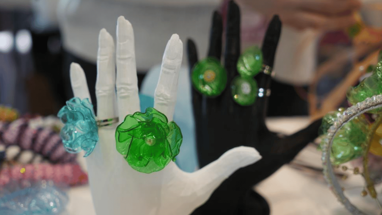 Foto - Pet şişelerden sanat eseri: 200 farklı ürün ziyaretçilerle buluşuyor