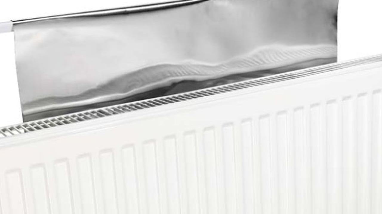 Foto - Peteklerin arkasına alüminyum folyo koyun çağırısı: Faturayı yarıya düşüren yöntem! Koyunca işe yarar mı?