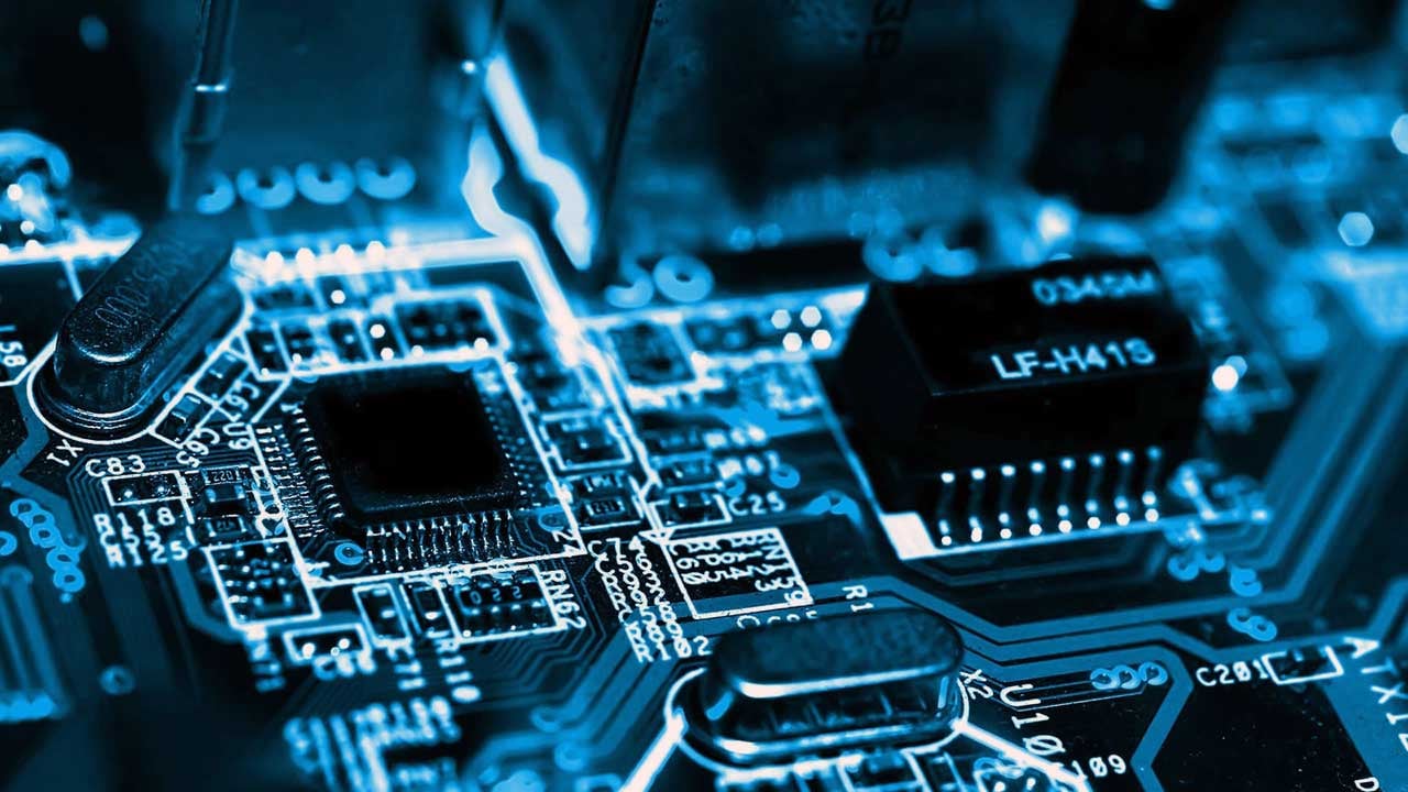 Foto - Petrol ve emtia fiyatları alev almıştı! Otomotivde yeni çip krizi bekleniyor