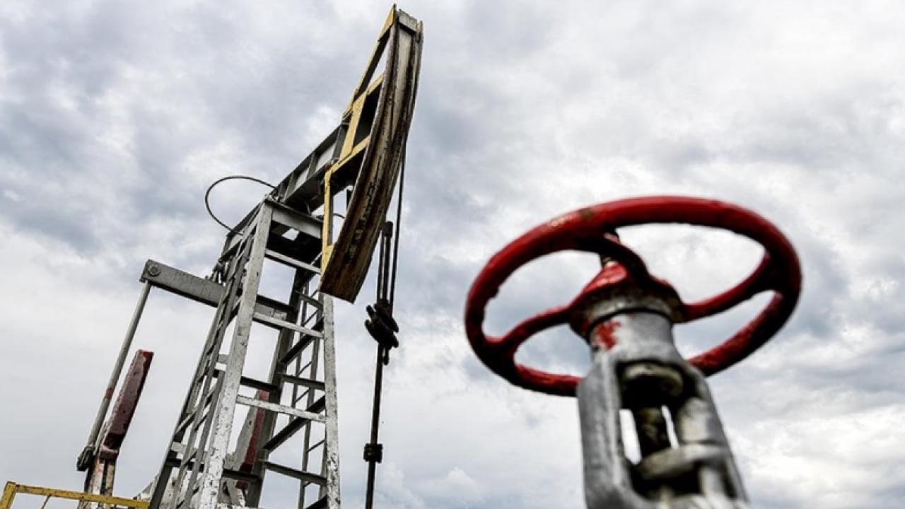Petrol yeniden yükselişte: Brent 85 doları aştı!