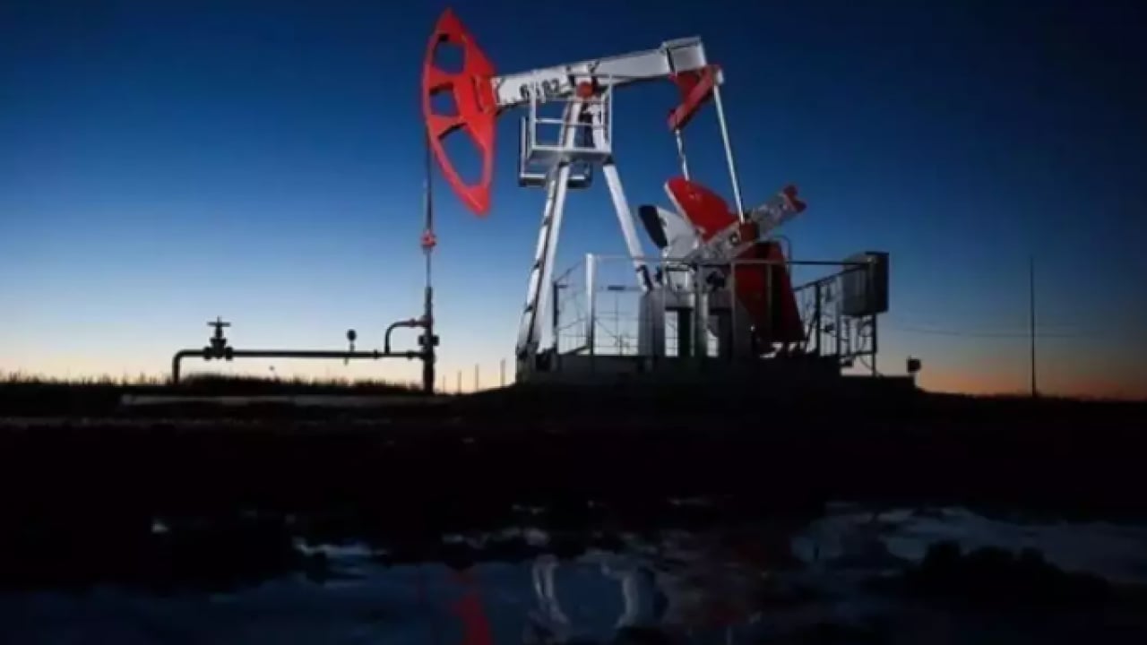 Foto - Petrolde kritik eşik: Varil fiyatı düşüyor