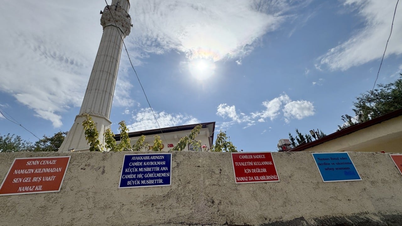 Peygamberin izinden giden imam, pek kimsenin uğramadığı camiyi bayram yerine çevirdi: Sadece çocuk cemaat sayısı 100’ü geçti