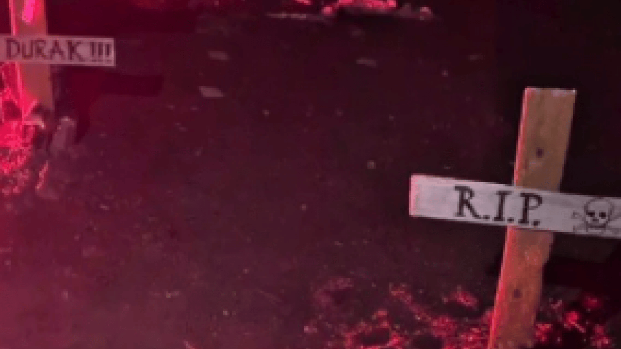 Foto - 'Peygamberler Şehri'nde rezalet