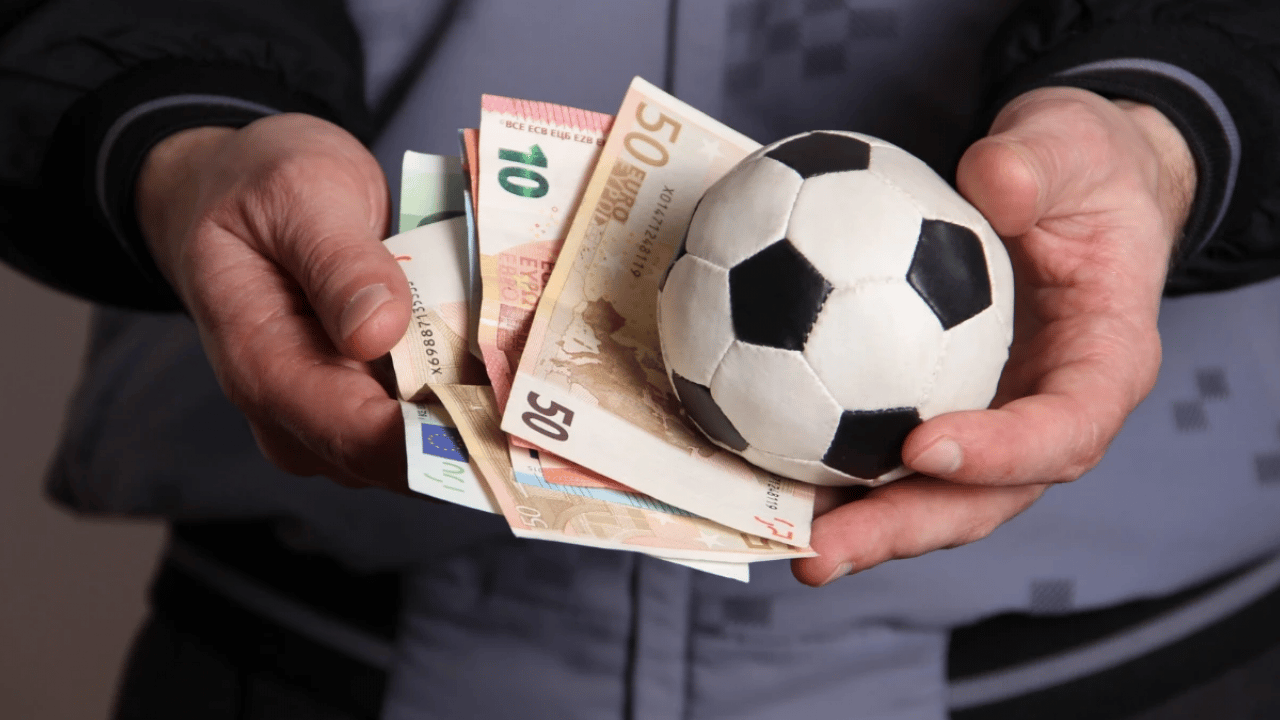 Foto - PFDK, bahis oynayan futbolculara verilen cezaları açıkladı