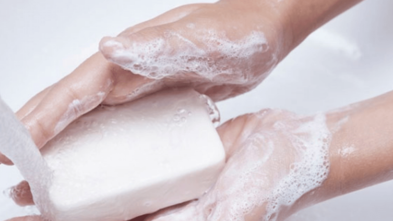  Yarardan çok zarar vermeyin... pH 5,5 dengesine dikkat! Hangi sabun hangi cilt tipine iyi gelir? 