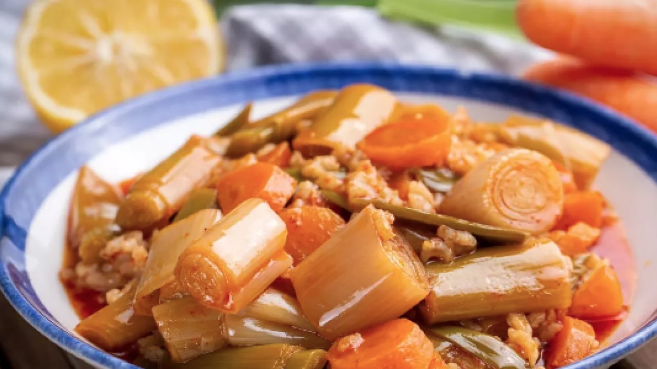 Foto - Pırasa deyip geçmeyin! O organa fayda veriyor... İçine 1 kaşık ekleyince vücudu baştan aşağı yeniliyor