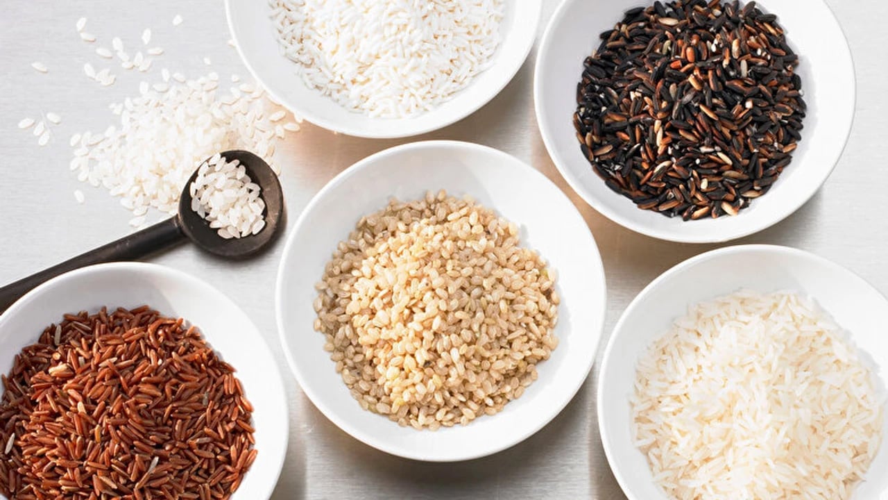 Pirinç deyip geçmeyin! Japon kadınlarının sırrı: Yüzü 10 yaş genç gösteren pirinç maskesi!