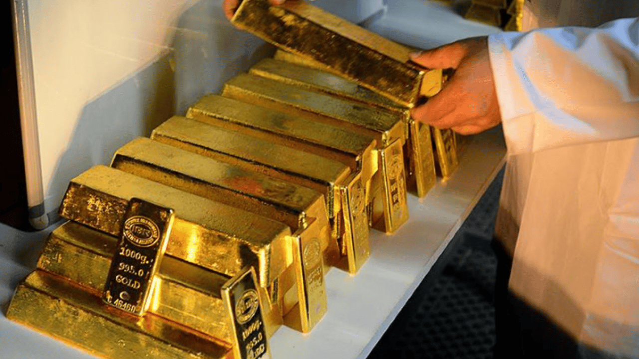 Piyasalarda savaş teyakkuzu: Altının ateşi dünyayı sardı! Fiyatlar görülmemiş seviyelere tırmandı