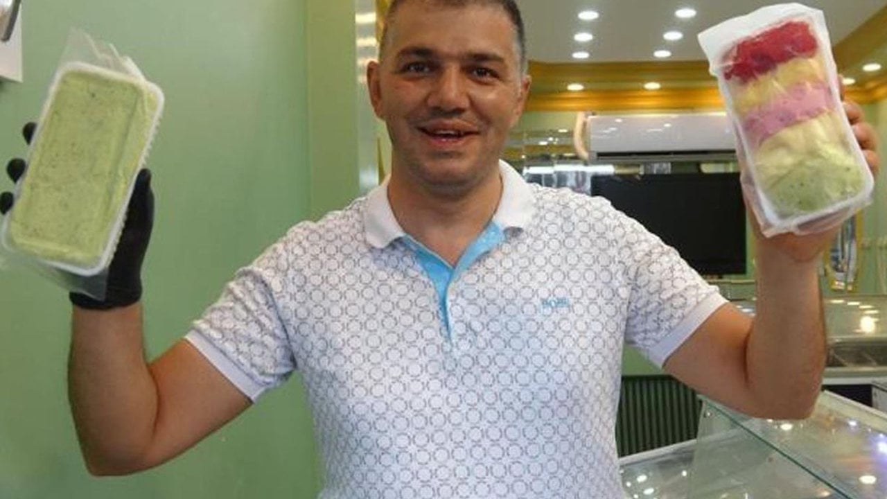 Foto - Piyasaya isyan edip fiyatı 400 liradan 10 liraya indirdi: "Altın suyu koysalar o kadar etmez"